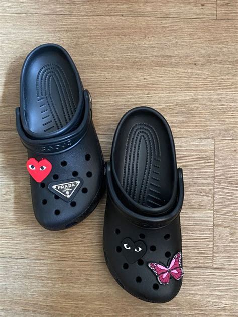 best jibbitz for black crocs.